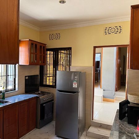 Apartamento Town Retreat Moshi Exterior foto